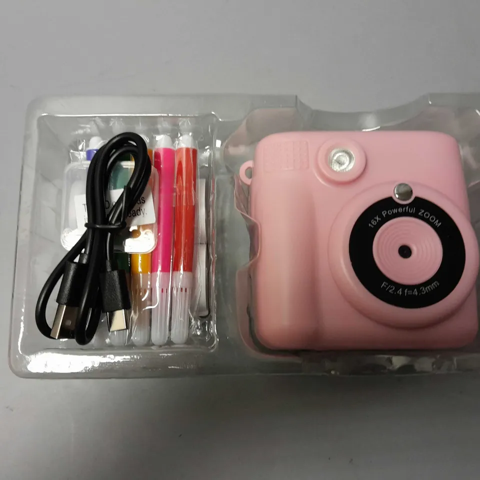 BOXED DIY INSTANT DIGITAL CAMEA IN PINK