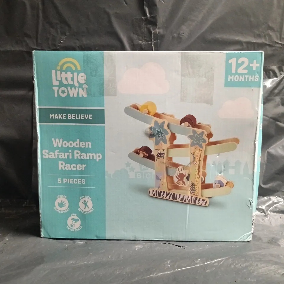 BOXED LITTLE TOWN WOODEN SAFARI RAMP RACER