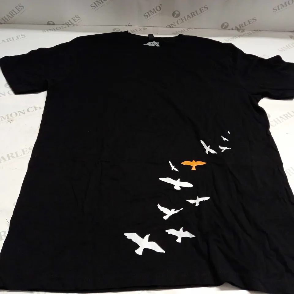 SUTSU BIRDS PRINT T-SHIRT IN BLACK - LARGE