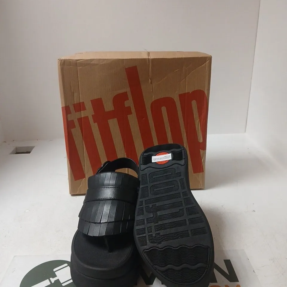 FITFLOP F-MODE STACK FRINGE TOE-POST SANDALS – BLACK - UK 4