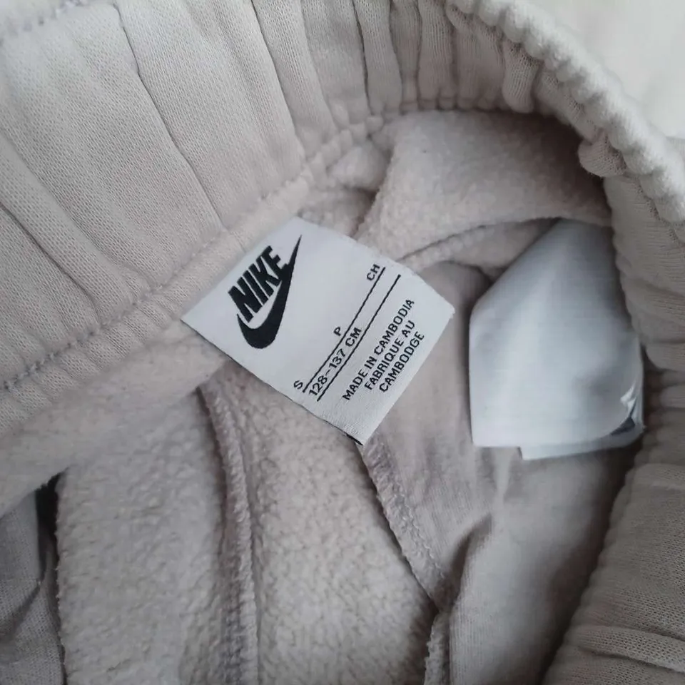 NIKE AIR JUNIOR JOGGERS IN CREAM - SMALL