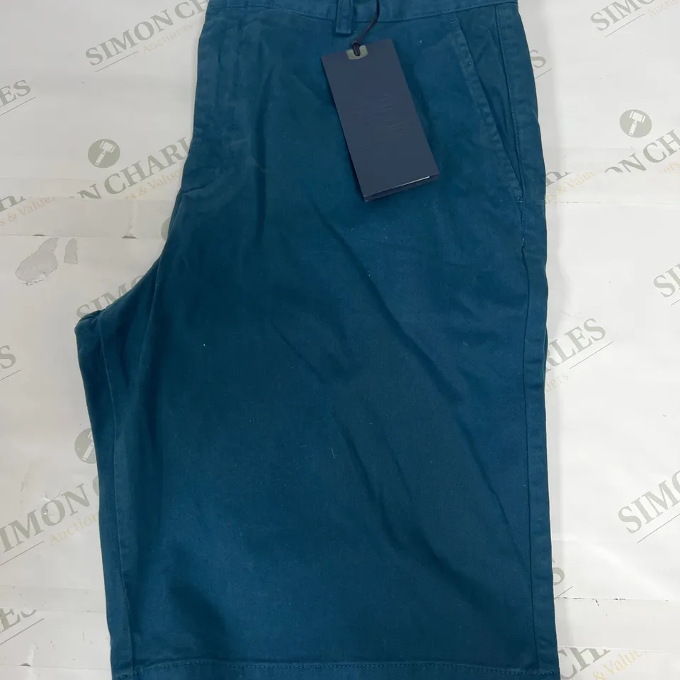 SPOKE DENIM SHORTS IN CYAN SIZE 33