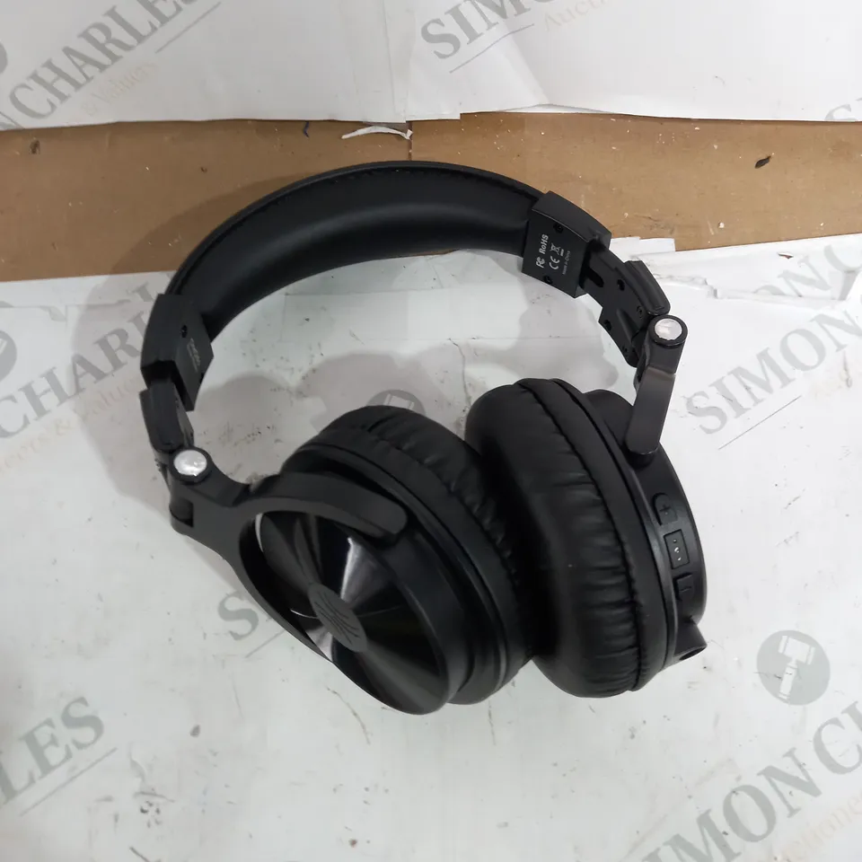BOXED ONE ODIO C STUDIO WIRELESS HEADPHONES 