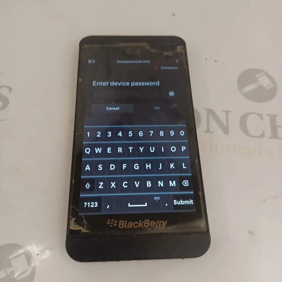 BLACKBERRY MOBILE PHONE 