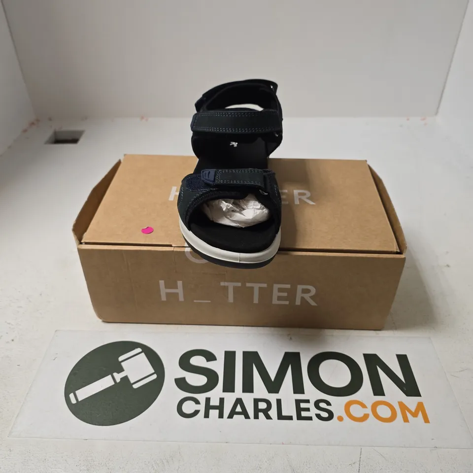 BOXED PAIR OF HOTTER WALK II EXTRA WIDE SANDALS IN NAVY - UK 7