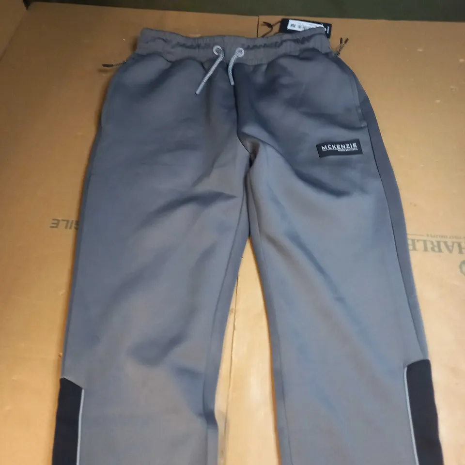 MCKENZIE TRACKSUIT BOTTOMS SIZE M