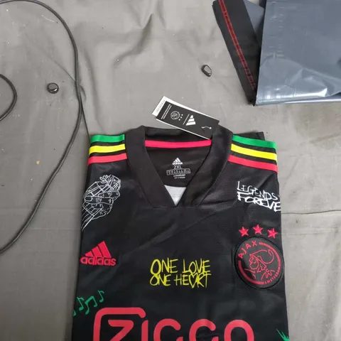 AJAX AMSTERDAM ADIDAS FOOTBALL SHIRT – UK XXL (2XL) AEROREADY, ZIGGO SPONSOR
