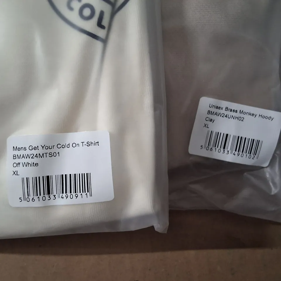 BOX CONTAINING BRASS MONKEY UNISEX DIP COAT SAGE XL, MENS GET YOUR COLD ON T-SHIRT OFF WHITE XL & 2× UNISEX HOODY CLAY XL