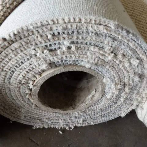 ROLL OF QUALITY LAKELAND HERDWICK CARPET APPROXIMATELY 4M × 7.87M