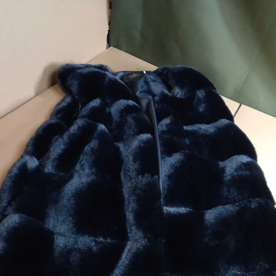 DESIGNER BLACK FAUX FUR LONGLINE GILET - LARGE