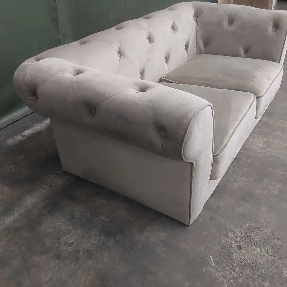 QUALITY DESIGNER 2 SEATER CHESTERFIELD FABRIC UPHOLSTERED SOFA