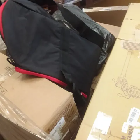 PALLET OF ASSORTED ITEMS INCLUDING BIKE HAND CLAMP STAND, BOXED FENCE, BLACK SPORTS BAG, GOLF PRACTICE SET WITH FAKE GRASS SECTION