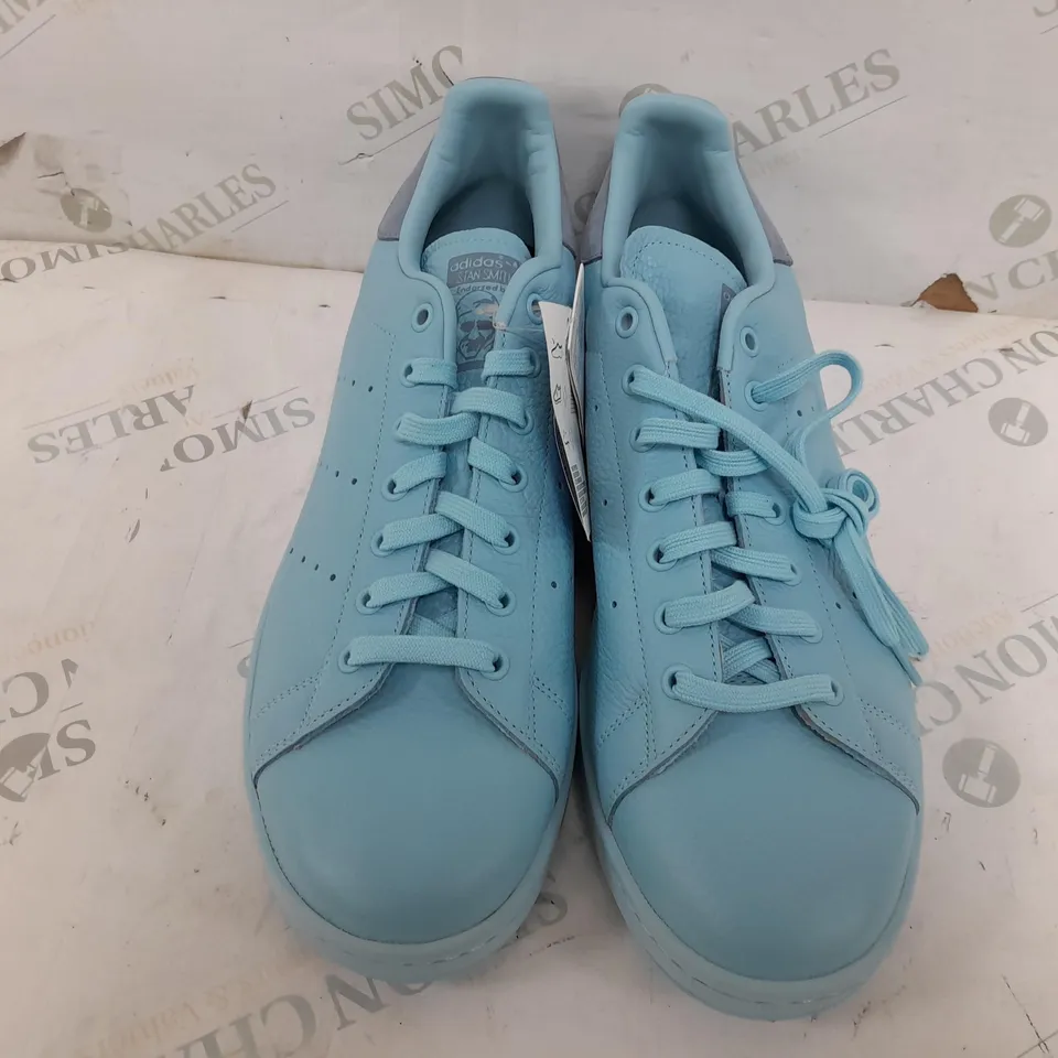 PAIR OF ADIDAS STAN SMITH TRAINERS IN SKY BLUE - UK 12.5