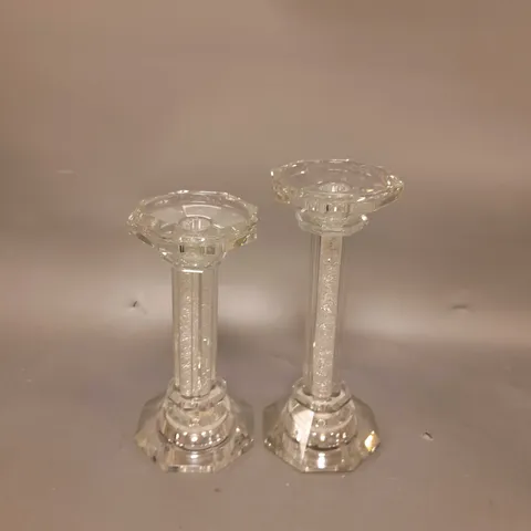 JULIEN MCDONALD SET OF 2 PRE-LIT CANDLE HOLDERS