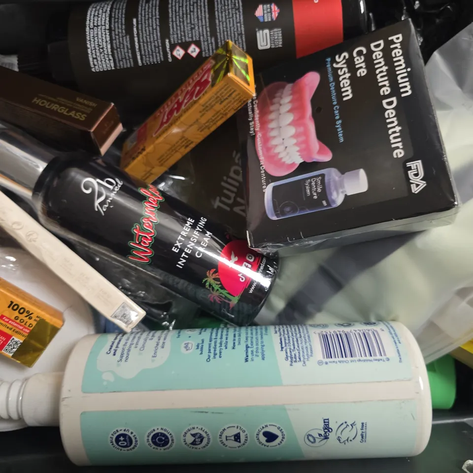 APPROXIMATELY 12 ASSORTED COSMETIC ITEMS TO INCLUDE BEAST NUMBING CREAM, ESPA, ETC - COLLECTION ONLY