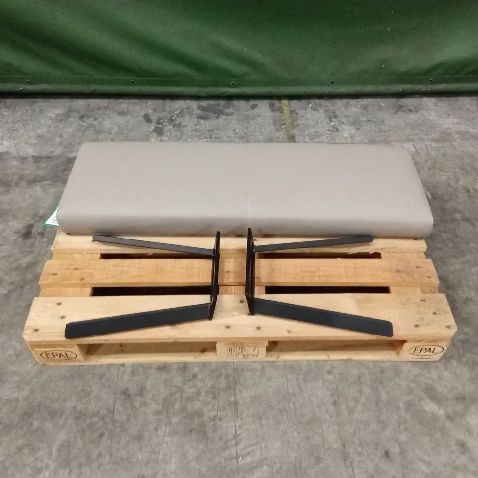 QUALITY DESIGNER LEATHER DINING BENCH