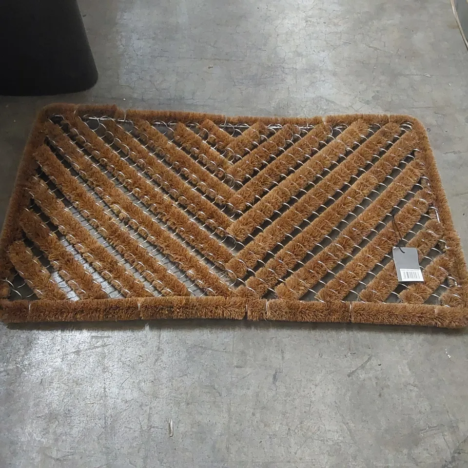 WIRE SCRAPER DOOR MAT 