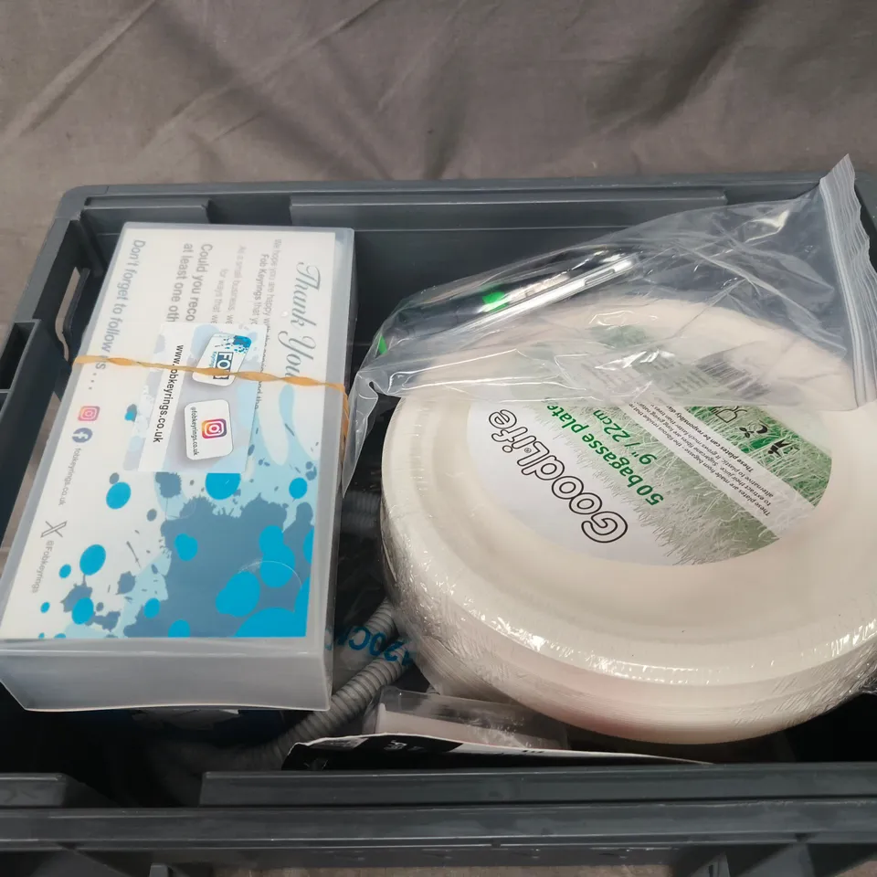 APPROXIMATELY 15 ASSORTED HOUSEHOLD PRODUCTS  