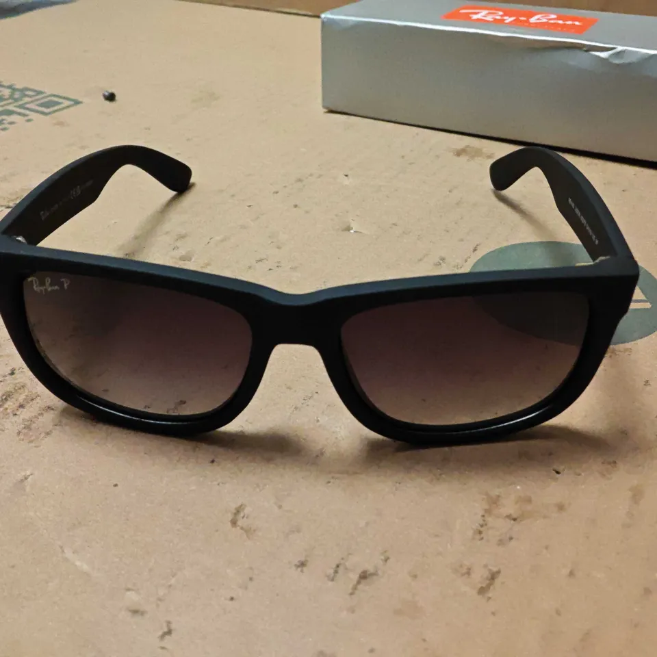 BOXED PAIR OF RAY BAN CHUNKY BLACK FRAMED GLASSES