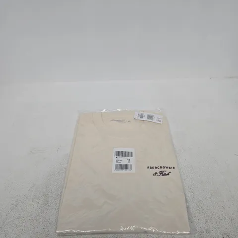 ABERCROMBIE AND FITCH LARGE T SHIRT TAGGED