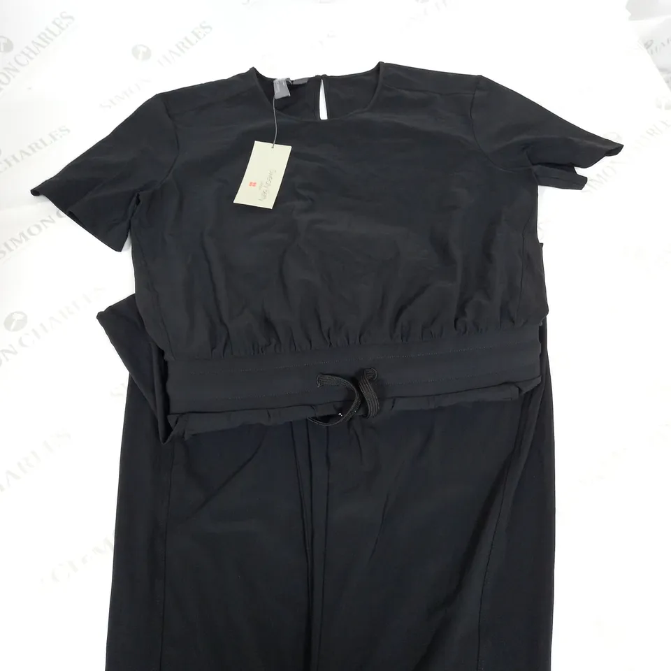 SWEATY BETTY EXPLORER JUMPSUIT SIZE M
