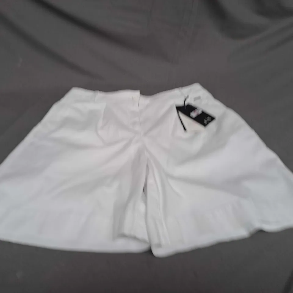 AX PARIS WHITE SHORTS SIZE 6