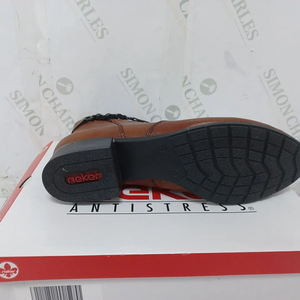 BOXED PAIR OF RIEKER LEATHER CHAIN DETAIL ANKLE BOOTS IN TAN SIZE 7.5