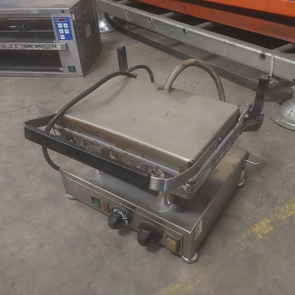 VELOX SELESIA COMMERCIAL CONTACT GRILL CG-1
