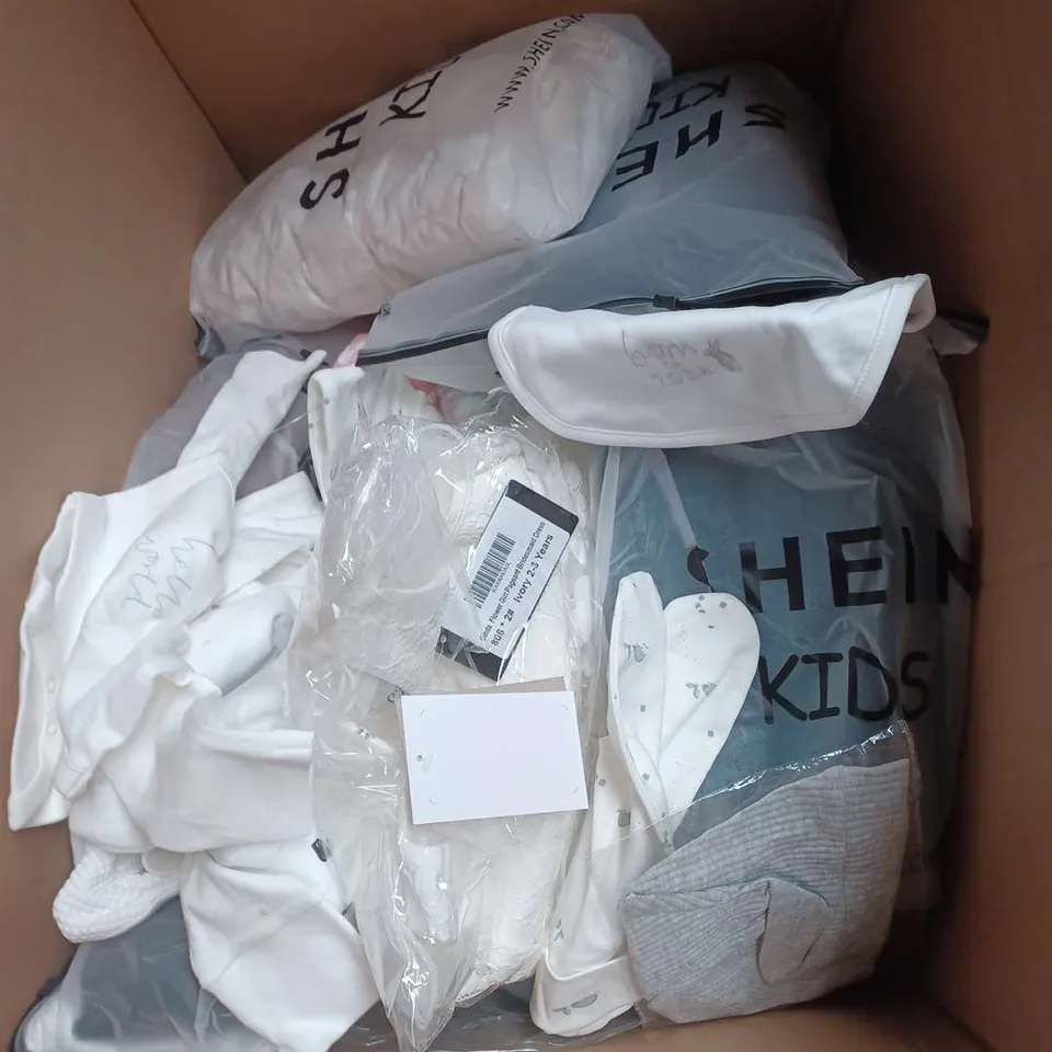 BOX OF APPROXIMATELY 30 ASSORTED KIDS CLOTHING ITEMS TO INCUDE - NIGHTWEAR, TOPS, SCARF, ETC