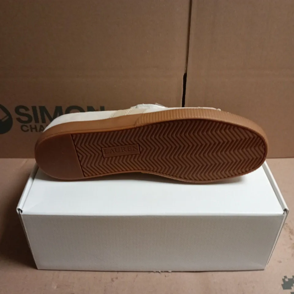 BOXED PAIR OF LAUREN RALPH LAUREN JANSON II TRAINERS - 5