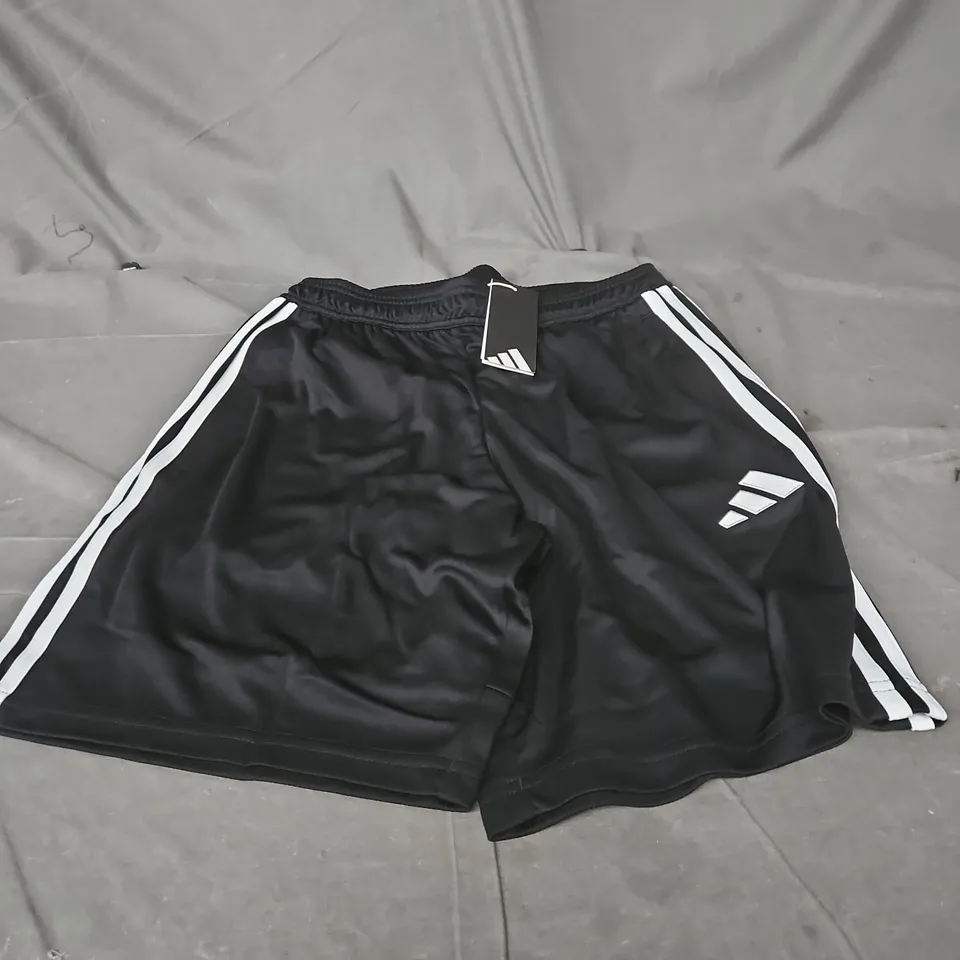 ADIDAS TIRO ES SHORTS BLACK/WHITE – UK M