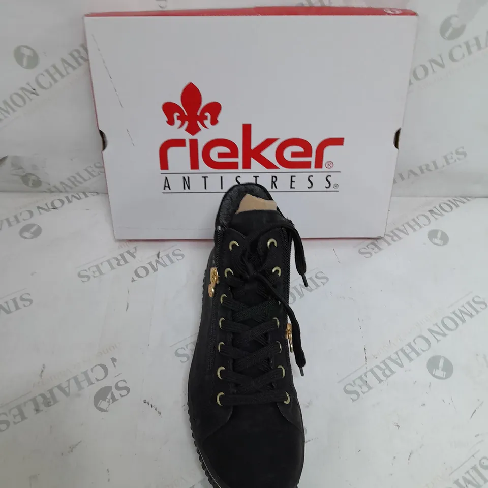 BOXED PAIR OF RIEKER WARM LINED BOOTIE IN BLACK SIZE 6.5