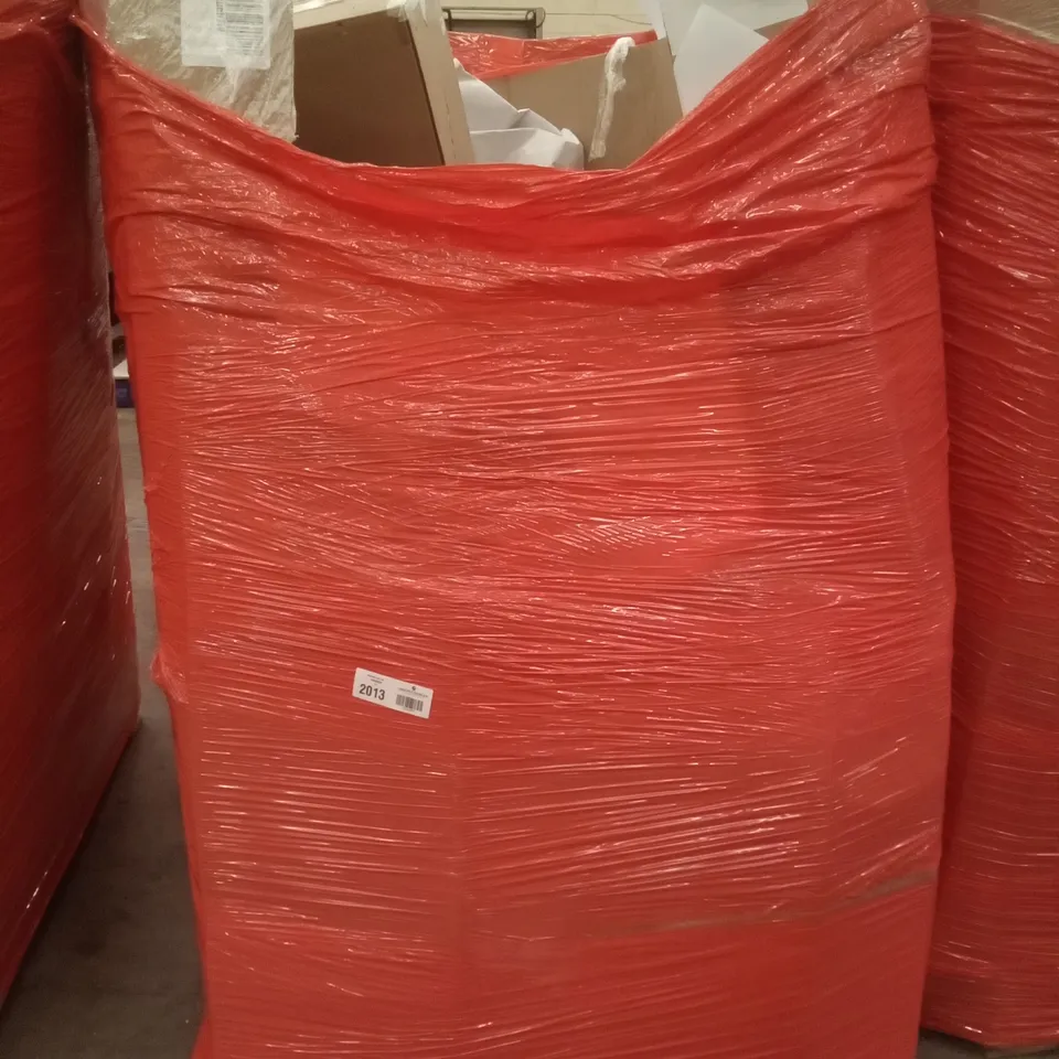 PALLET OF ASSORTED ITEMS INCLUDING FIREGAS COOKER HOOD, DUPRAY STEAM CLEANER, CLOTHES RAIL , CAMBYSO CAMPING CHAIR, YIPINYIN BLACK PHOTO FRAMES