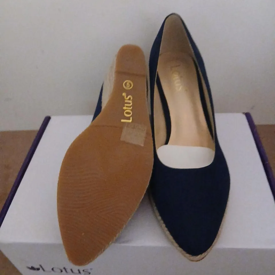 LOTUS GISELLE NAVY MICROFIBRE WEDGE HEELS – UK 5