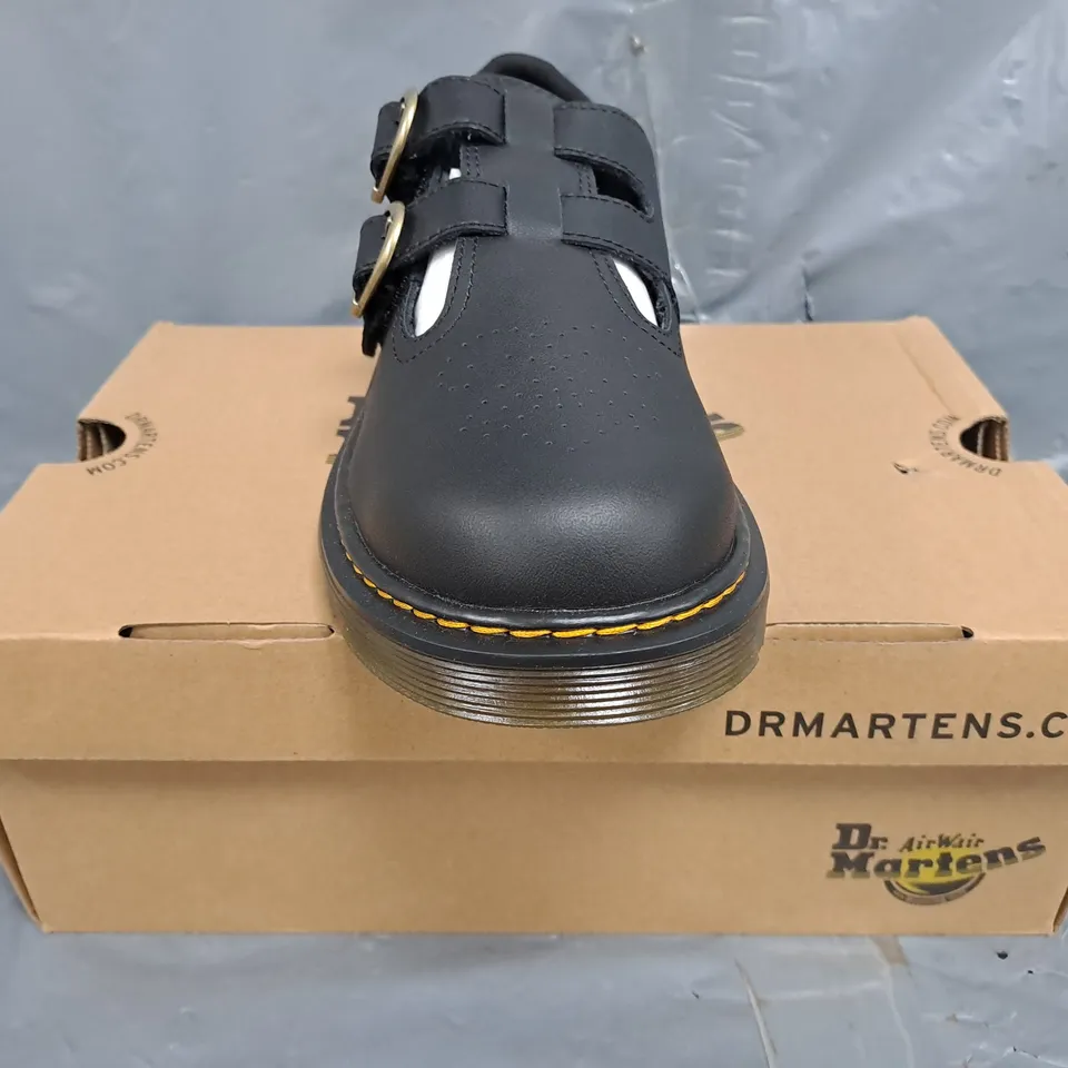 BOXED PAIR OF DR MARTENS 8065 Y SHOES IN BLACKS SIZE UK 5.5