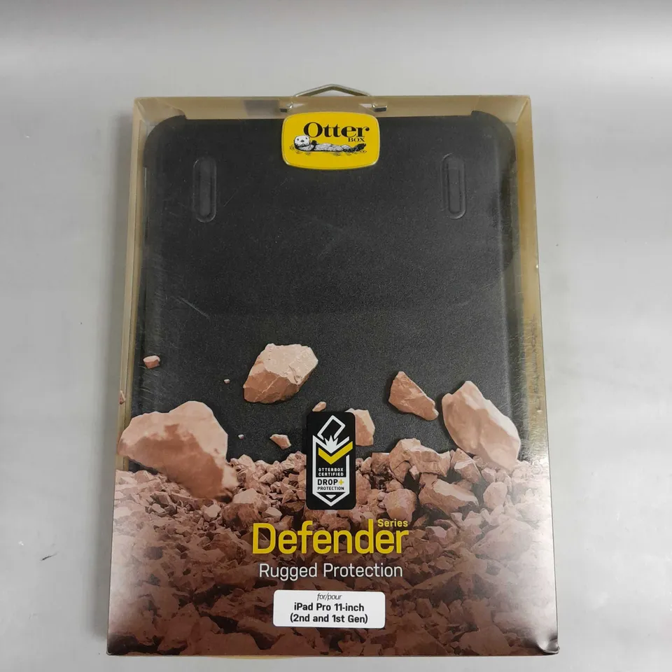BOXED OTTER BOX DEFENDER SERIES RUGGED PROTECTION FOR IPAD PRO - 11"