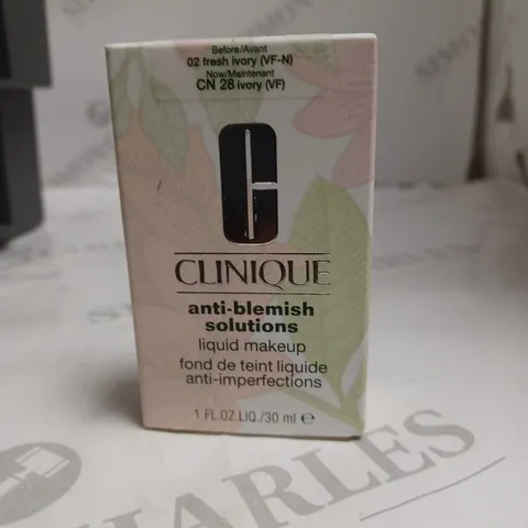 CLINIQUE ANTI BLEMISH SOLUTIONS LIQUID MAKE UP