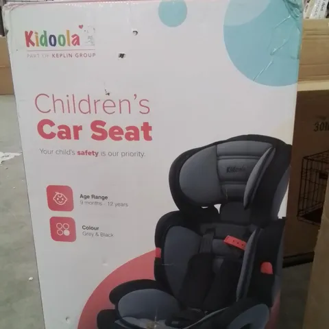 BOXED KIDOOLA CHILDREN'S CAR SEAT