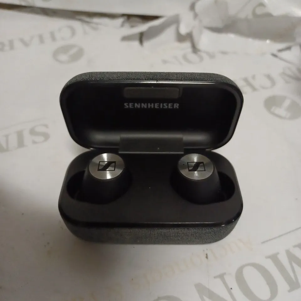 SENNHEISER EARBUDS