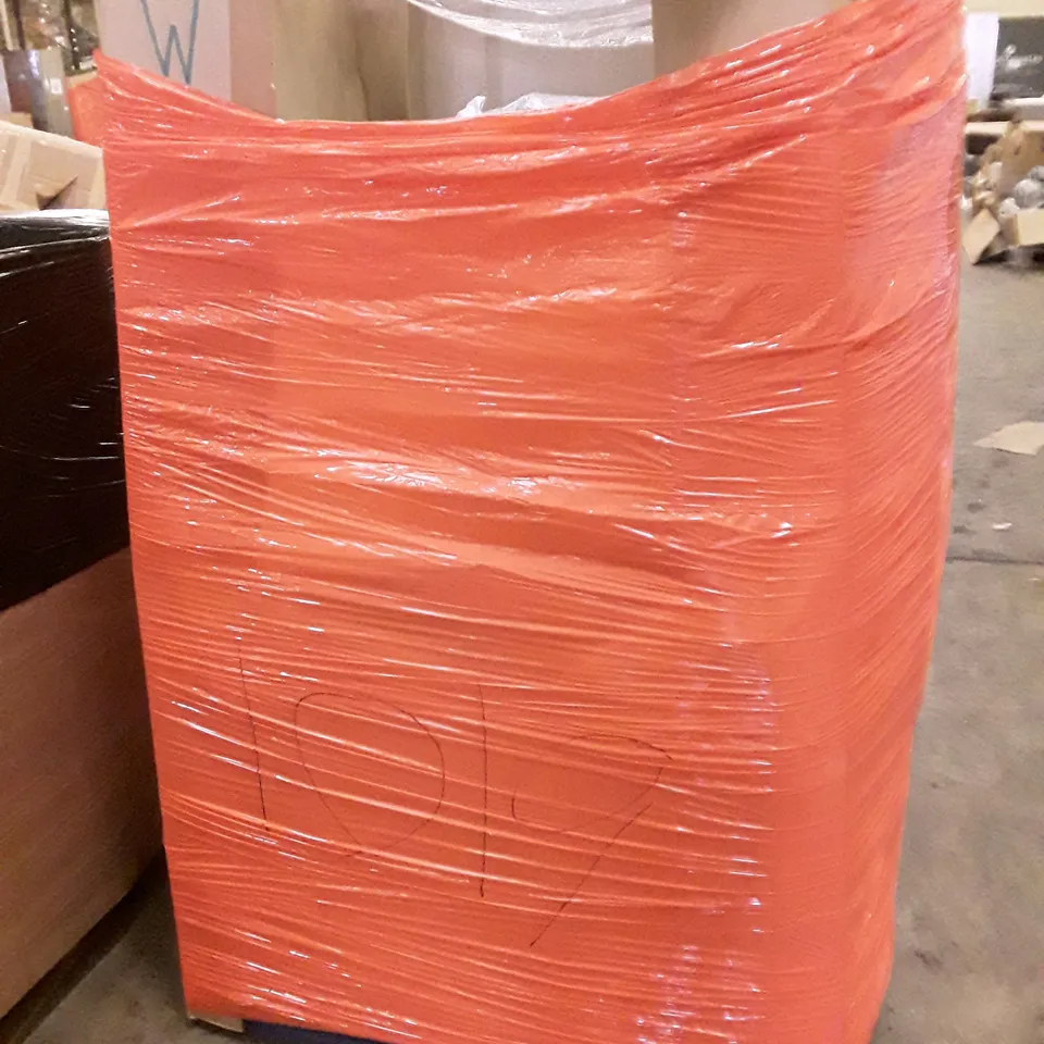 PALLET OF ASSORTED PRODUCTS INCLUDING TRUNKI KIDS SUITCASE, INSECT KILLER, WALL MIRROR, NON SLIP RUG PADS