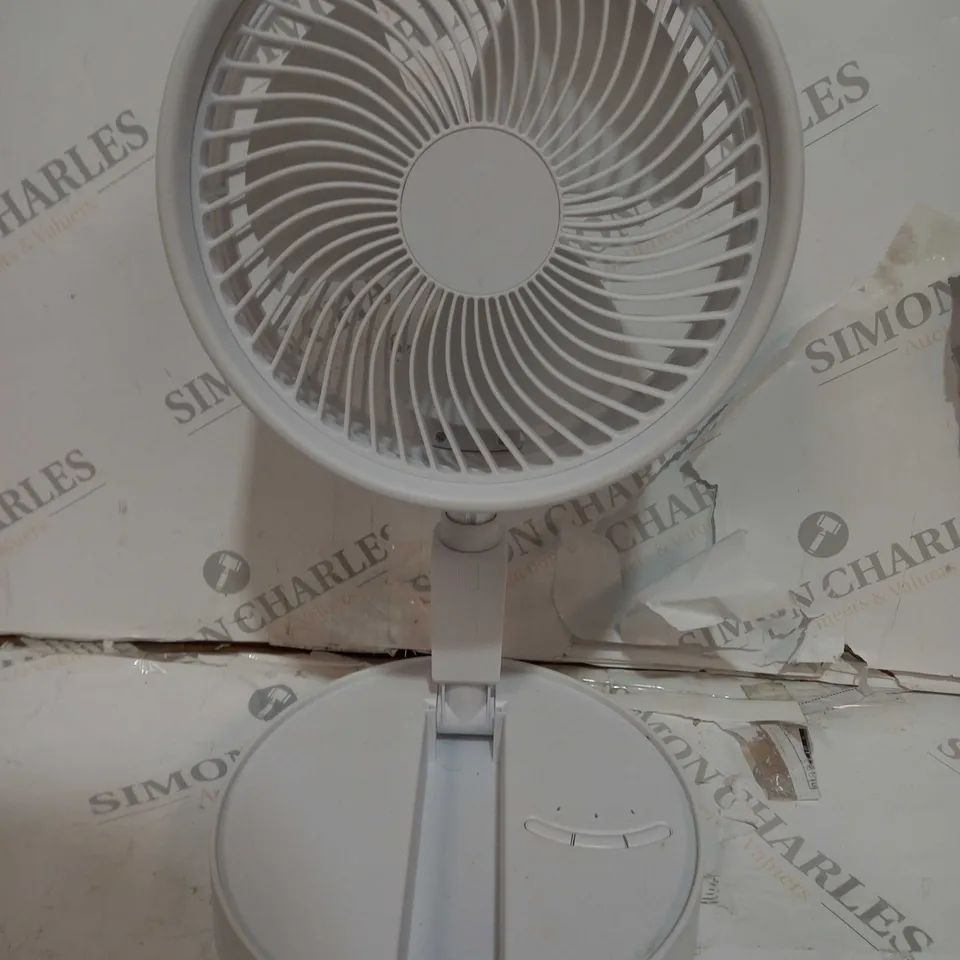 BELL & HOWELL RECHARGEABLE EXTENDABLE DESK & FLOOR FAN, WHITE