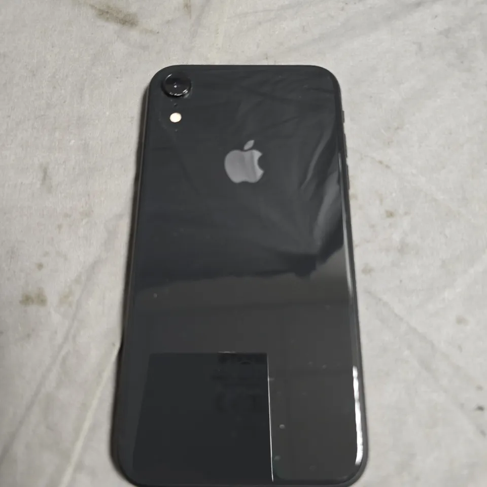 APPLE IPHONE XR SMARTPHONE