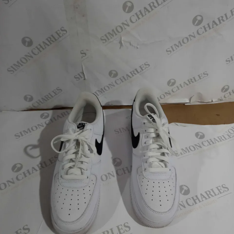 UNBOXED PAIR OF NIKE AIR FORCE 1'S UK 9.5