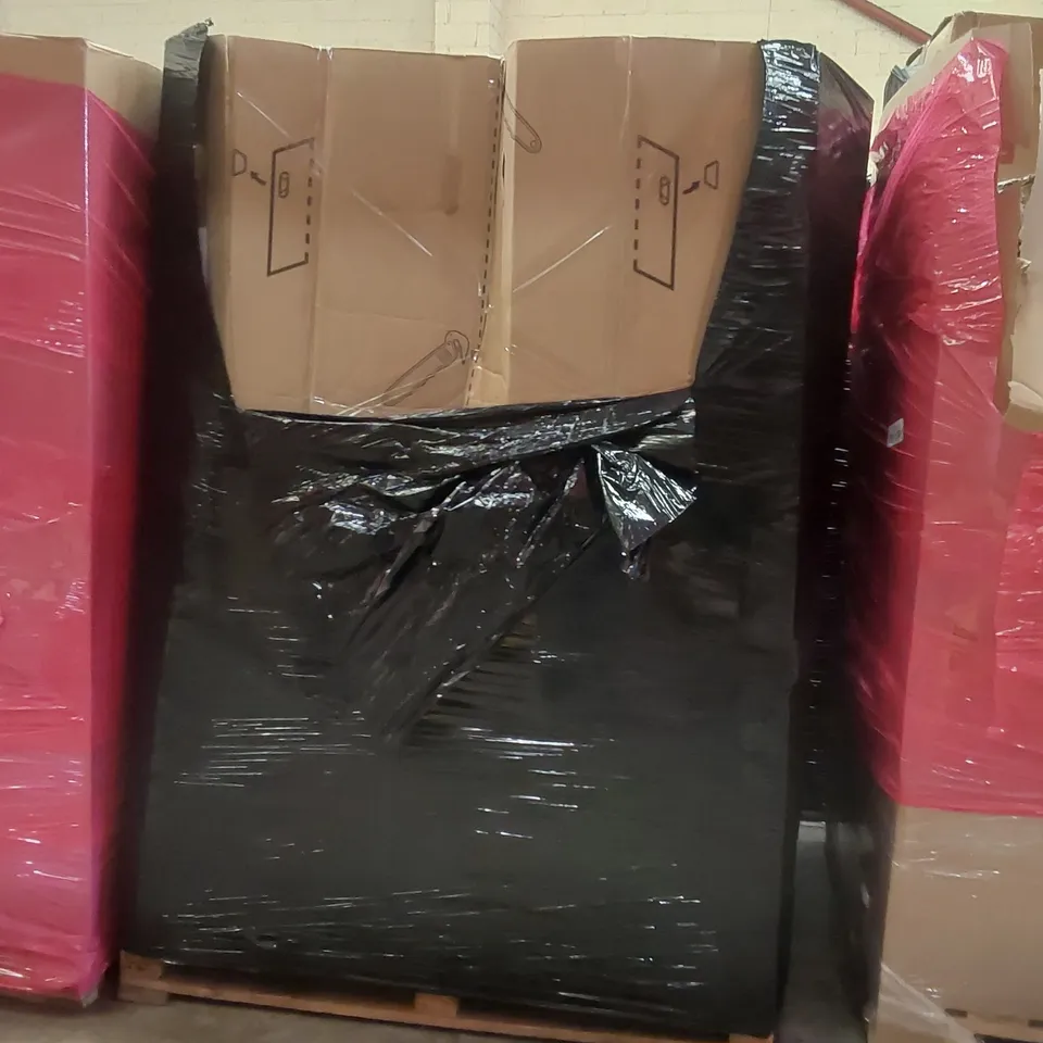 PALLET CONTAINING A LARGE QUANTITY OF STARLINK GEN 3 MOUNTS, CARBON EFFECT UTV STORAGE BAGS ECT