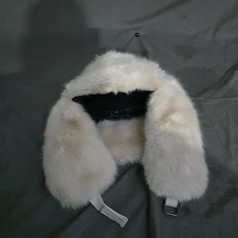 WHITE FAUX HAT FUR DETACHABLE COLLAR WITH STRAP AND BUCKLE