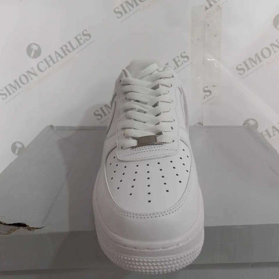 BOXED NIKE AIR FORCE 07 1 - UK 7