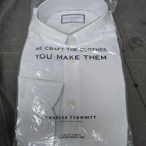CHARLES TYRWHITT NON-IRON SHIRT β CLASSIC FIT, WHITE, UK SIZE 16.5 (36IN)