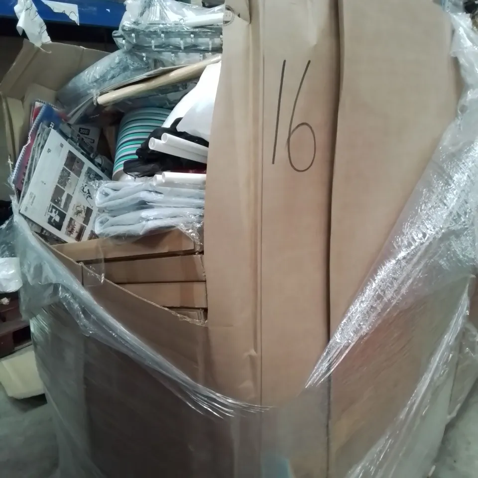 PALLET OF ASSORTED ITEMS INCLUDING CAT BAGS, BANKSY 2023 CALENDARS, BADMINTON SETS, FOOTBATHS, OVER-DOOR COATHOOKS, READING PILLOWS