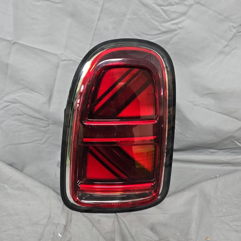 mini cooper rear tail light assembly – 