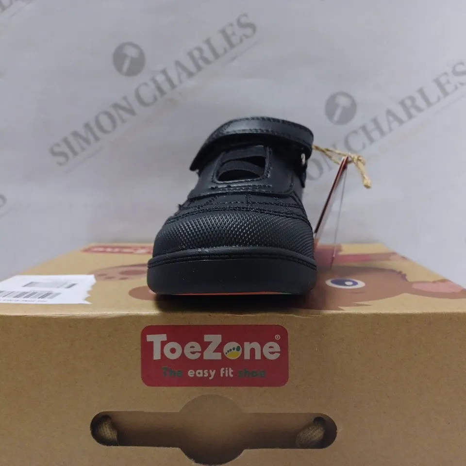 TOE ZONE BLAKE KIDS SHOE - UK KIDS 10